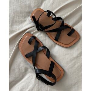Matteau Black and Tan Sandals